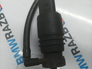 насос (моторчик) омывателя стекла BMW 5 серия F07/F10/F11 [рестайлинг] F11 2013, 2.0 л., дизель, универсал, 8362154