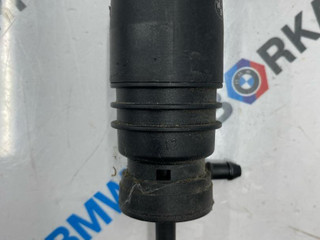 насос (моторчик) омывателя стекла BMW 5 серия F07/F10/F11 [рестайлинг] F11 2013, 2.0 л., дизель, универсал, 8362154