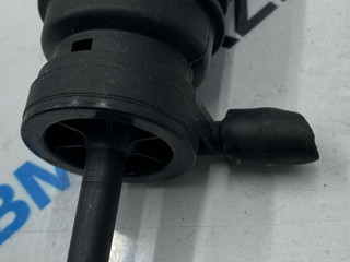 насос (моторчик) омывателя стекла BMW 5 серия F07/F10/F11 [рестайлинг] F11 2013, 2.0 л., дизель, универсал, 8362154