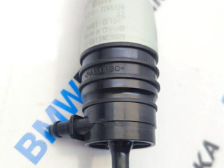насос (моторчик) омывателя стекла BMW M3 G80/G81 G80 2023, S58B30A, АКПП, x1e, полный привод, 7298309