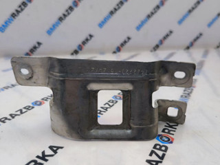 кронштейн усилителя переднего бампера нижний BMW M2 G87 2024, S58B30A, АКПП, купе, задний привод, 7422223, 51117422223