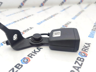замок ремня безопасности BMW M2 G87 2024, S58B30A, АКПП, купе, задний привод, 9496744