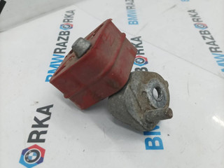 кронштейн глушителя BMW M4 G82/G83 G83 2023, S58B30A, АКПП, c3z, кабриолет, полный привод, 8657332, 82672179