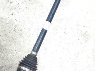 полуось передняя правая (приводной вал, ШРУС) BMW 3 серия F30/F31/F34 F30 2013, 2.0 л., N20 B20 A, бензин, АКПП, седан, 7637444