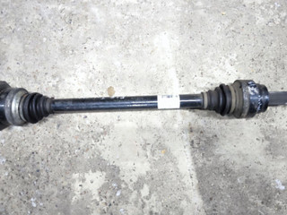 полуось задняя (приводной вал, ШРУС) BMW X5 F15 2017, 3.0 л., 8609839