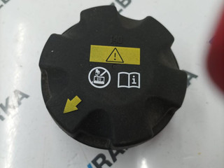 пробка расширительного бачка BMW 3 серия F30/F31/F34 [рестайлинг] F31 2015, 2.0 л., N47 D20 C, дизель, АКПП, универсал, 7639020