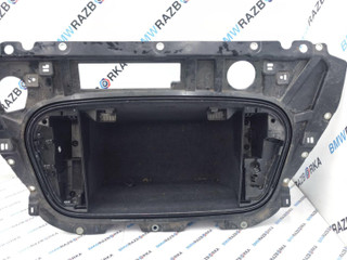 корыто пластиковое Porsche Taycan 1 поколение 2022, электро, m7r, седан, полный привод, 9J1805075A, 9J1805594A, 9J1805211A