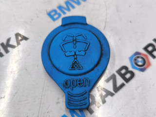 крышка бачка омывателя BMW M5 F90 2019, 4.4 л., S63 B44 B, бензин, АКПП, 475, седан, полный привод, 7357288