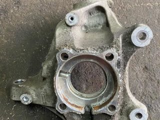 кулак поворотный правый BMW X2 F39 2019, 2.0 л., B48A20E, бензин, 475, полный привод, 6876854