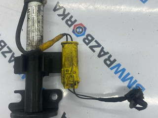 пиропатрон петли капота BMW X3 G01 2019, 3.0 л., B58 B30 A, бензин, полный привод, 7397496
