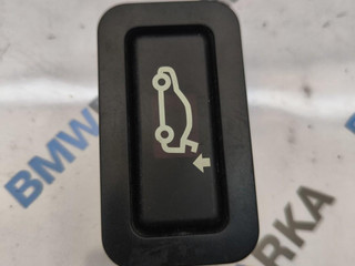 кнопка открытия багажника BMW X6 E71/E72 2009, 3.0 л., N54 B30 A, бензин, АКПП, внедорожник 5 дв., 8375580