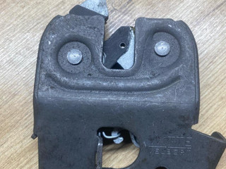 замок спинки сиденья BMW 5 серия G30/G31 G30 2017, 2.0 л., B47 D20 B, дизель, АКПП, a90, седан, задний привод, правый руль, 7112863
