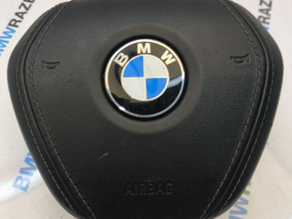 подушка безопасности водителя BMW 5 серия G30/G31 G30 2017, 2.0 л., B47 D20 B, дизель, АКПП, a90, седан, задний привод, правый руль, 6872259