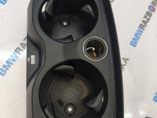 подстаканник BMW 5 серия G30/G31 G30 2017, 2.0 л., B47 D20 B, дизель, АКПП, a90, седан, задний привод, правый руль, 6801508