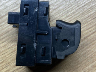 кнопка стеклоподъемника двери BMW 5 серия G30/G31 G30 2017, 2.0 л., B47 D20 B, дизель, АКПП, a90, седан, задний привод, правый руль, 9327031