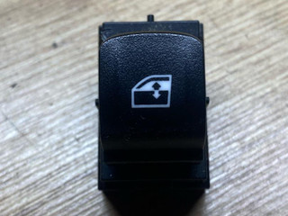 кнопка стеклоподъемника двери BMW 5 серия G30/G31 G30 2017, 2.0 л., B47 D20 B, дизель, АКПП, a90, седан, задний привод, правый руль, 9327031