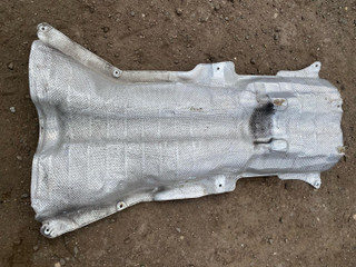 тепловой экран глушителя BMW M4 G82/G83 G82 2021, S58B30A, АКПП, black-sapphire metallic, купе, полный привод, 8074690