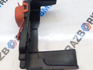 крышка клеммы аккумулятора BMW M4 G82/G83 G82 2021, S58B30A, АКПП, black-sapphire metallic, купе, полный привод, 8793045, 58650910