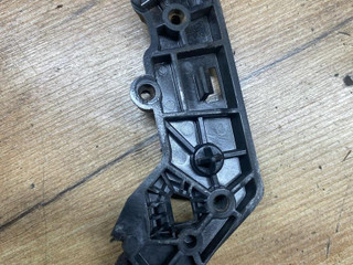 крепление крыла переднего правого BMW M4 G82/G83 G82 2021, S58B30A, АКПП, black-sapphire metallic, купе, полный привод, 51118069418, 8069418