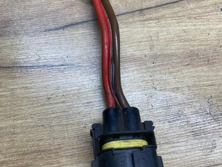 разъем (фишка) проводки BMW 5 серия G30/G31 G30 2017, 2.0 л., B47 D20 B, дизель, АКПП, a90, седан, задний привод, правый руль, 9315483
