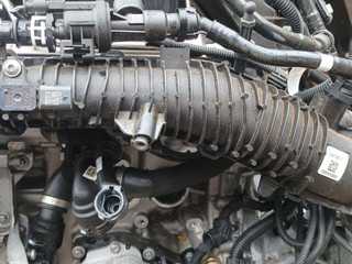 коллектор впускной BMW X2 U10 2025, 2.0 л., бензин, АКПП, белый, внедорожник 5 дв., передний привод, правый руль, 8487588