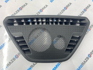Накладка (сетка) динамика BMW X2 U10 2025, 2.0 л., бензин, АКПП, белый, внедорожник 5 дв., передний привод, правый руль, 9461459