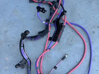 плюсовой провод аккумулятора BMW X2 U10 2025, 2.0 л., бензин, АКПП, белый, внедорожник 5 дв., передний привод, правый руль, 7650185