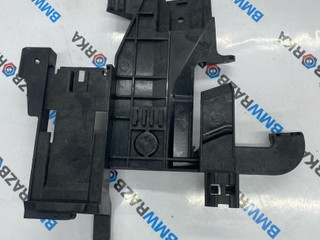 кронштейн блока управления BMW X7 G07 [рестайлинг] G07 2023, 3.0 л., B58B30P, бензин, АКПП, 475, внедорожник 5 дв., полный привод, 12908663502, 8663502