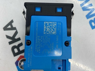 разъем AUX / USB BMW X7 G07 [рестайлинг] G07 2023, 3.0 л., B58B30P, бензин, АКПП, 475, внедорожник 5 дв., полный привод, 5A84164