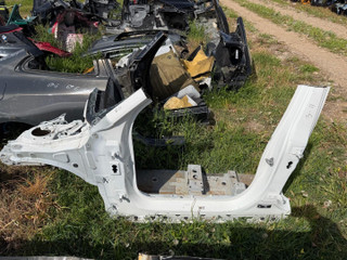 четверть передняя левая BMW X2 U10 2025, 2.0 л., бензин, АКПП, белый, внедорожник 5 дв., передний привод, правый руль
