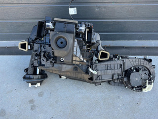 отопитель в сборе (печка) BMW X7 G07 [рестайлинг] G07 2023, 3.0 л., B58B30P, бензин, АКПП, 475, внедорожник 5 дв., полный привод, 5A31841