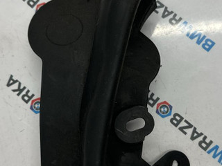 уплотнитель подкапотного пространства BMW 5 серия G30/G31 G30 2019, 2.0 л., B47 D20 B, дизель, АКПП, c2y, седан, задний привод, 7349601