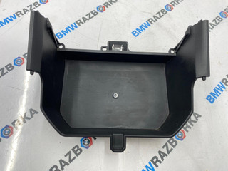 подстаканник BMW 5 серия G30/G31 G30 2019, 2.0 л., B47 D20 B, дизель, АКПП, c2y, седан, задний привод, 6819878