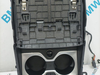 подстаканник BMW X6 G06 [рестайлинг] G06 2023, 3.0 л., B58B30P, бензин, АКПП, 416, внедорожник 5 дв., полный привод, 6827173