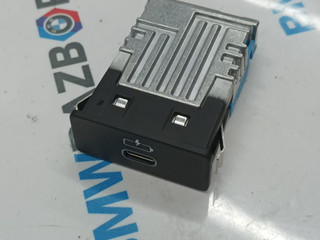 разъем AUX / USB BMW X6 G06 [рестайлинг] G06 2023, 3.0 л., B58B30P, бензин, АКПП, 416, внедорожник 5 дв., полный привод, 5A84164