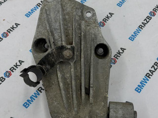 кронштейн двигателя BMW X6 G06 2020, 3.0 л., B57 D30 A, дизель, АКПП, внедорожник 5 дв., полный привод, 6861559, 6861555, 22116861559