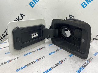лючок топливного бака BMW X5 G05 [рестайлинг] G05 2023, 3.0 л., B58B30P, бензин, АКПП, a96, полный привод, 7440018, 7440021