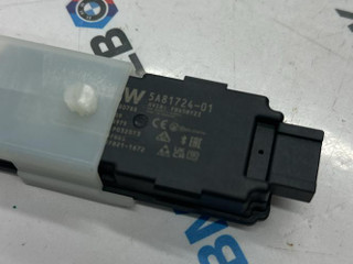 Антенна системы комфортного доступа BMW X5 G05 [рестайлинг] G05 2023, 3.0 л., B58B30P, бензин, АКПП, a96, полный привод, 5A81724