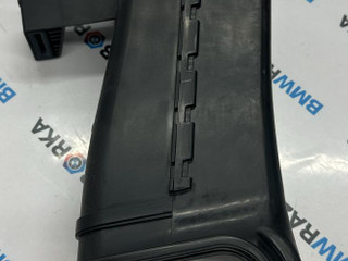 воздуховод BMW X5 G05 [рестайлинг] G05 2023, 3.0 л., B58B30P, бензин, АКПП, a96, полный привод, 13715A1F9B4, 5A1F9B4