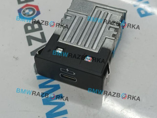 разъем AUX / USB BMW X5 G05 [рестайлинг] G05 2023, 3.0 л., B58B30P, бензин, АКПП, a96, полный привод, 5A84164