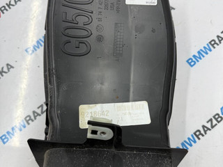 воздуховод тормозной правый BMW X5 G05 [рестайлинг] G05 2023, 3.0 л., B58B30P, бензин, АКПП, brooklyn grau metallic, внедорожник 5 дв., полный привод, 7421700