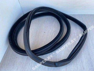 уплотнитель двери BMW 5 серия F07/F10/F11 F10 2012, 2.0 л., N47 D20 C, дизель, МКПП, седан