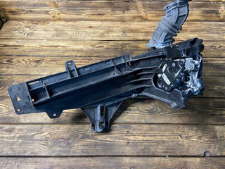 крепление фары правой BMW 7 серия F01/F02 F01 2009, 3.0 л., N57 D30 A, дизель, АКПП, седан, 51237183762, 7183762, 51647184160, 7184160