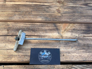 крепление аккумулятора Land Rover Range Rover 3 поколение L322 2004, 4.4 л., M62 B44, бензин, АКПП, внедорожник 5 дв.