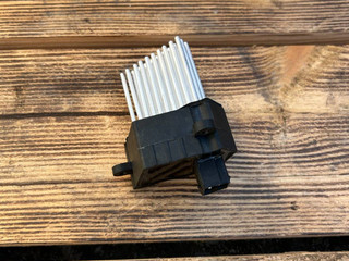 сопротивление печки Land Rover Range Rover 3 поколение L322 2004, 4.4 л., M62 B44, бензин, АКПП, внедорожник 5 дв.