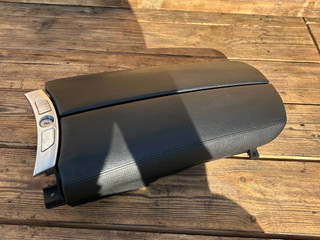 подлокотник BMW 7 серия F01/F02 [рестайлинг] F01LCI 2013, 3.0 л., N57 D30 A, дизель, АКПП, седан