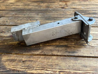 усилитель бампера переднего BMW 7 серия F01/F02 F01 2012, 4.4 л., N63 B44 A, бензин, АКПП, седан, 51118051040, 8051040, 7186514, 7207152, 7211162