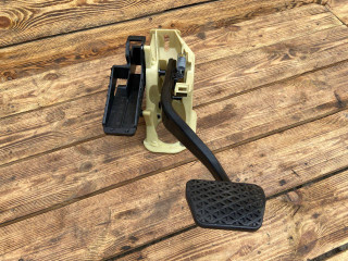 педаль тормоза BMW 7 серия F01/F02 F01 2012, 4.4 л., N63 B44 A, бензин, АКПП, седан, 61359144253, 9144253, 35116782665, 6782665