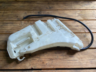 бачок омывателя BMW 7 серия F01/F02 F01 2012, 4.4 л., N63 B44 A, бензин, АКПП, седан, 8050439