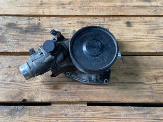 помпа BMW 7 серия F01/F02 F01 2012, 4.4 л., N63 B44 A, бензин, АКПП, седан